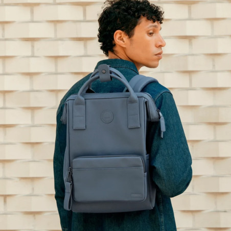 Cabaïa Slim Bag M Sac A Dos 14" Végan Russel porté