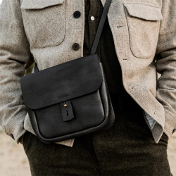 Black Crossbody Bag in Navy Blue