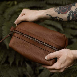 Bleu de Chauffe Trousse de toilette Zazou Cuir Grainé Brun Ambré