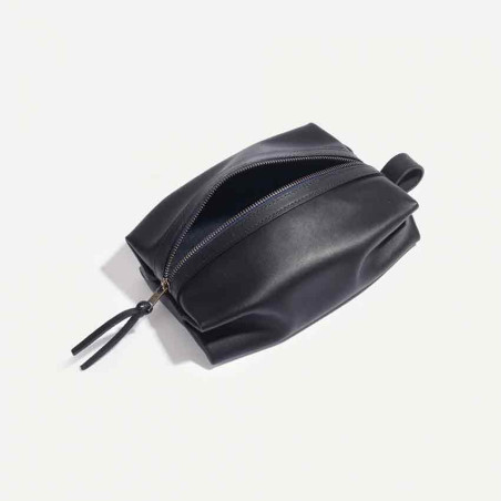 Bleu de Chauffe Zazou Leather Toiletry Bag Black Liscio