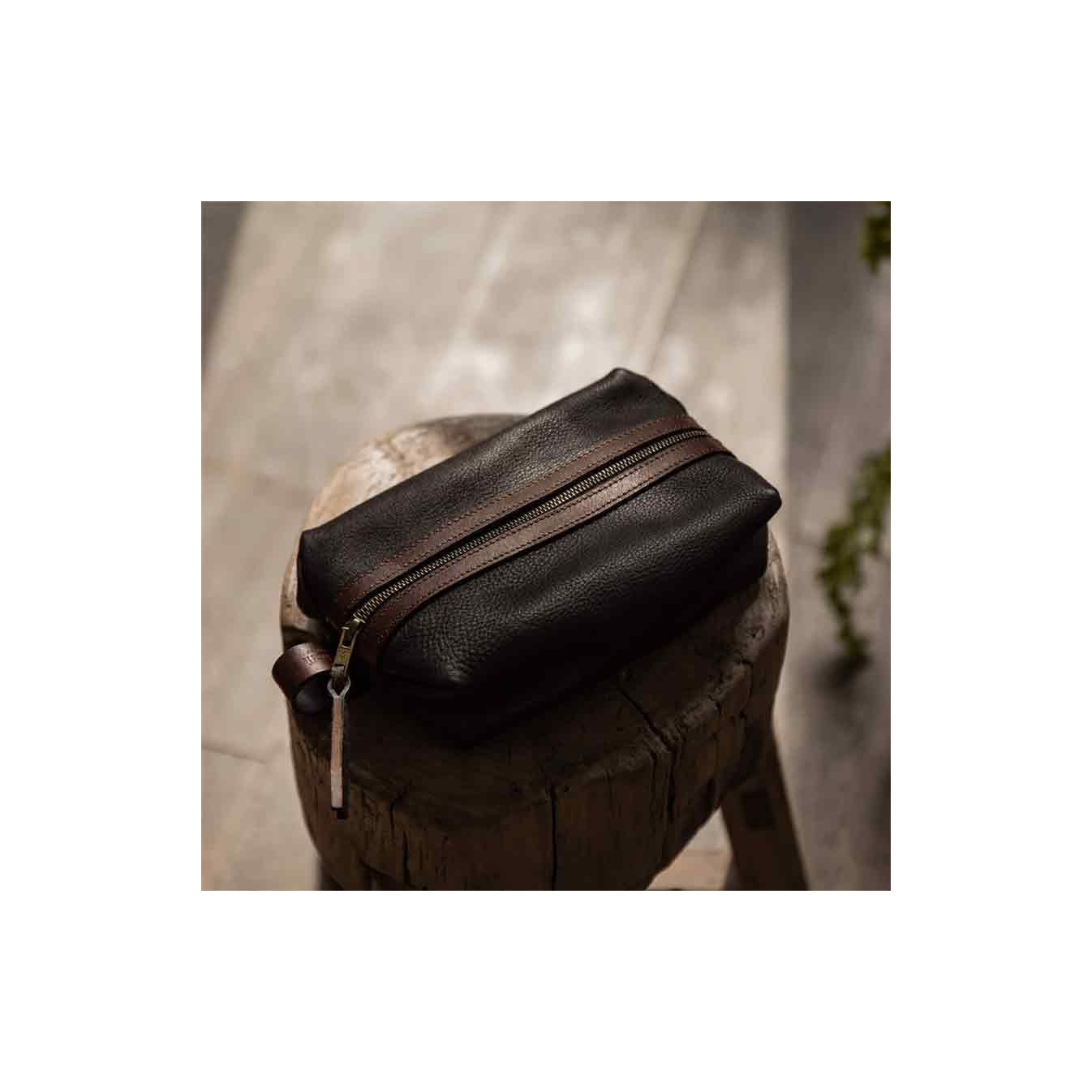 Bleu de Chauffe Trousse de toilette Zazou Cuir Grainé Marron Brun