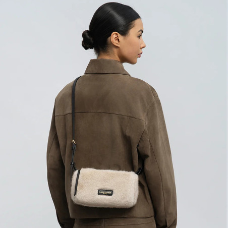 Lancaster Moumoute Petit Sac Trotteur Rectangle 518-085 Ecru Noir porté travers
