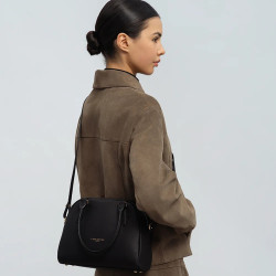 Lancaster Donna Bow Petit Sac Bowling 480-092 Noir porté épaule