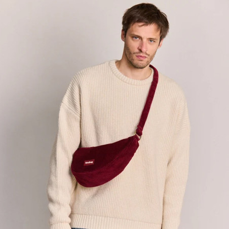 Hindbag Andrea Banana Bag in Organic Velvet Bordeaux
