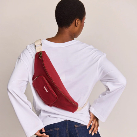 Hindbag Sofia Sac Banane XL Bordeaux porté