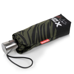 copy of Isotoner X-TRA SOLIDE Automatic Umbrella Black