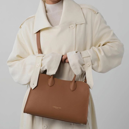 Lancaster Donna Hopper Handbag in Smooth Leather 531-121 Mocha