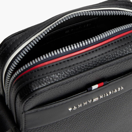 Tommy Hilfiger TH Central Sac Porté Travers Vertical Finition Grainée Bds Black ouvert
