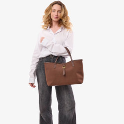 Chabrand By Chabrand Maya Grand Sac Shopping Effet Nubuck 13725 Marron porté