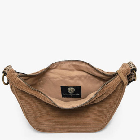 Le Voyage en Panier Velina Sac Banane Effet Velours Côtelé Beige ouvert