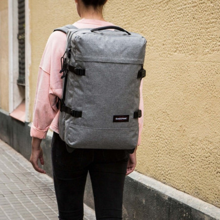 Eastpak Strapverz S (TSA) Bagage Cabine et Sac à Dos 363 Sunday Grey porté