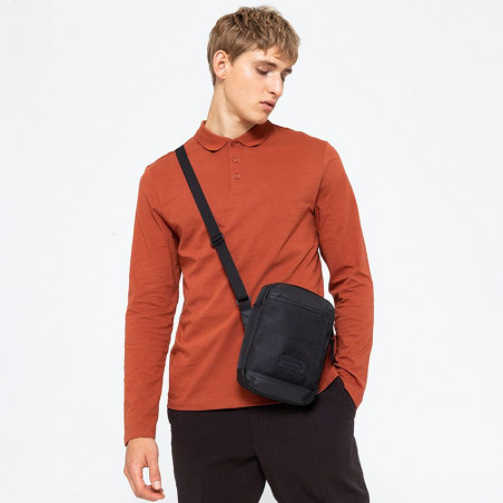 Eastpak The One CNNCT Pouch Shoulder Bag 80w Coat
